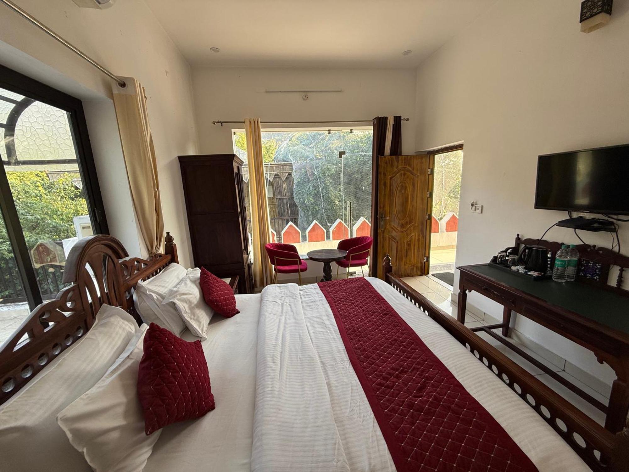 Hotel Green Heaven Resort Пушкар Екстериор снимка